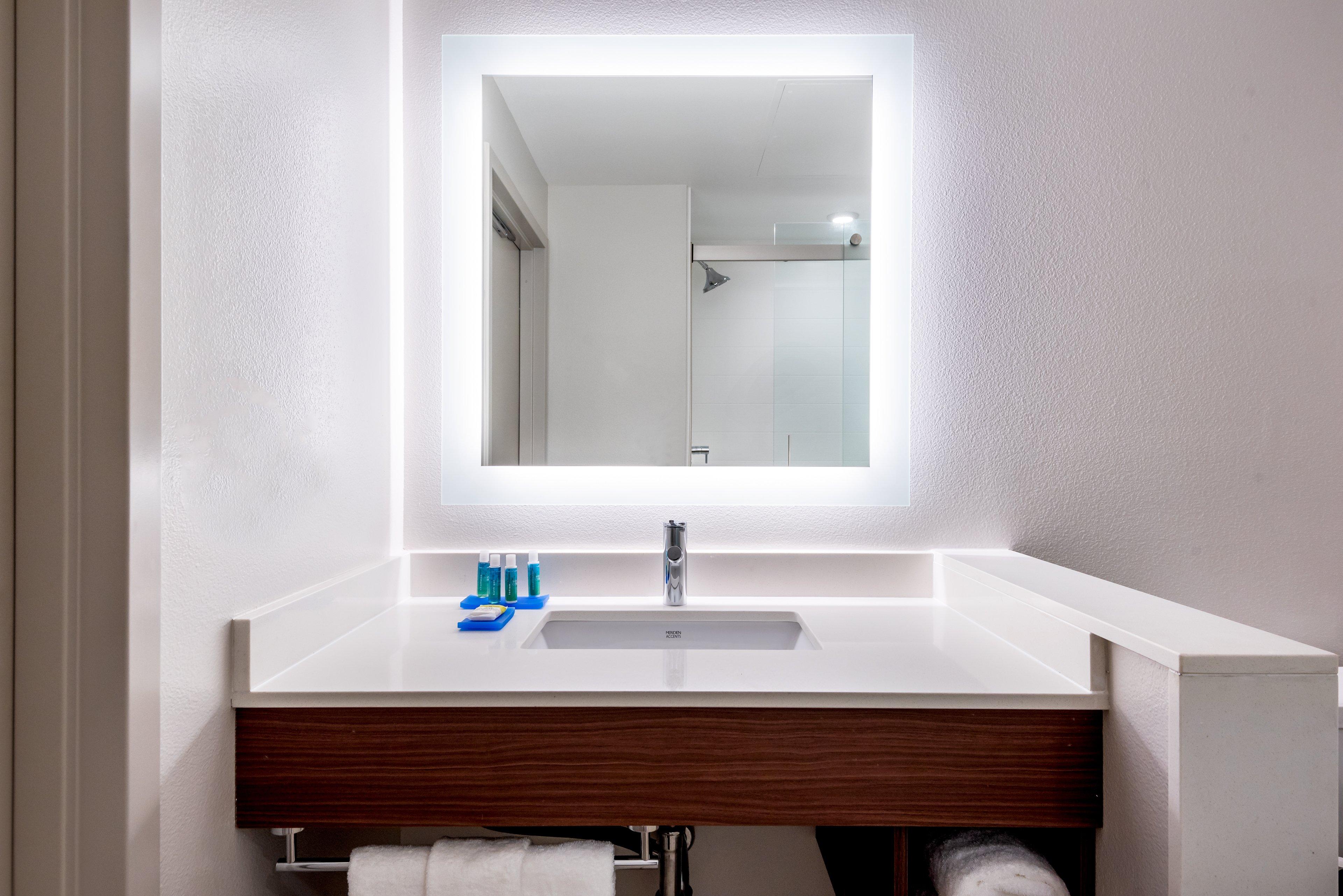 Holiday Inn Express & Suites Santa Ana - Orange County By Ihg Exterior foto