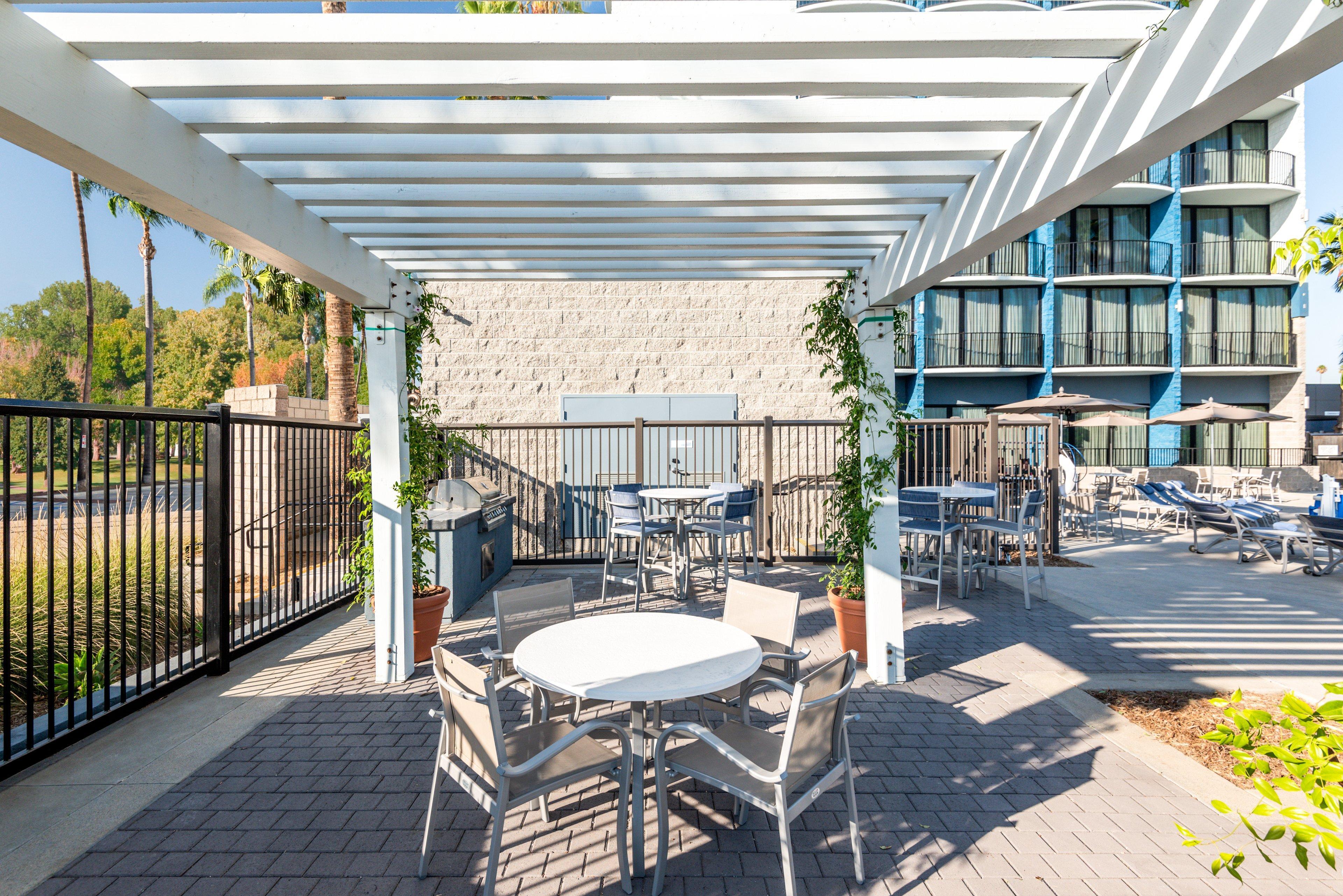Holiday Inn Express & Suites Santa Ana - Orange County By Ihg Exterior foto