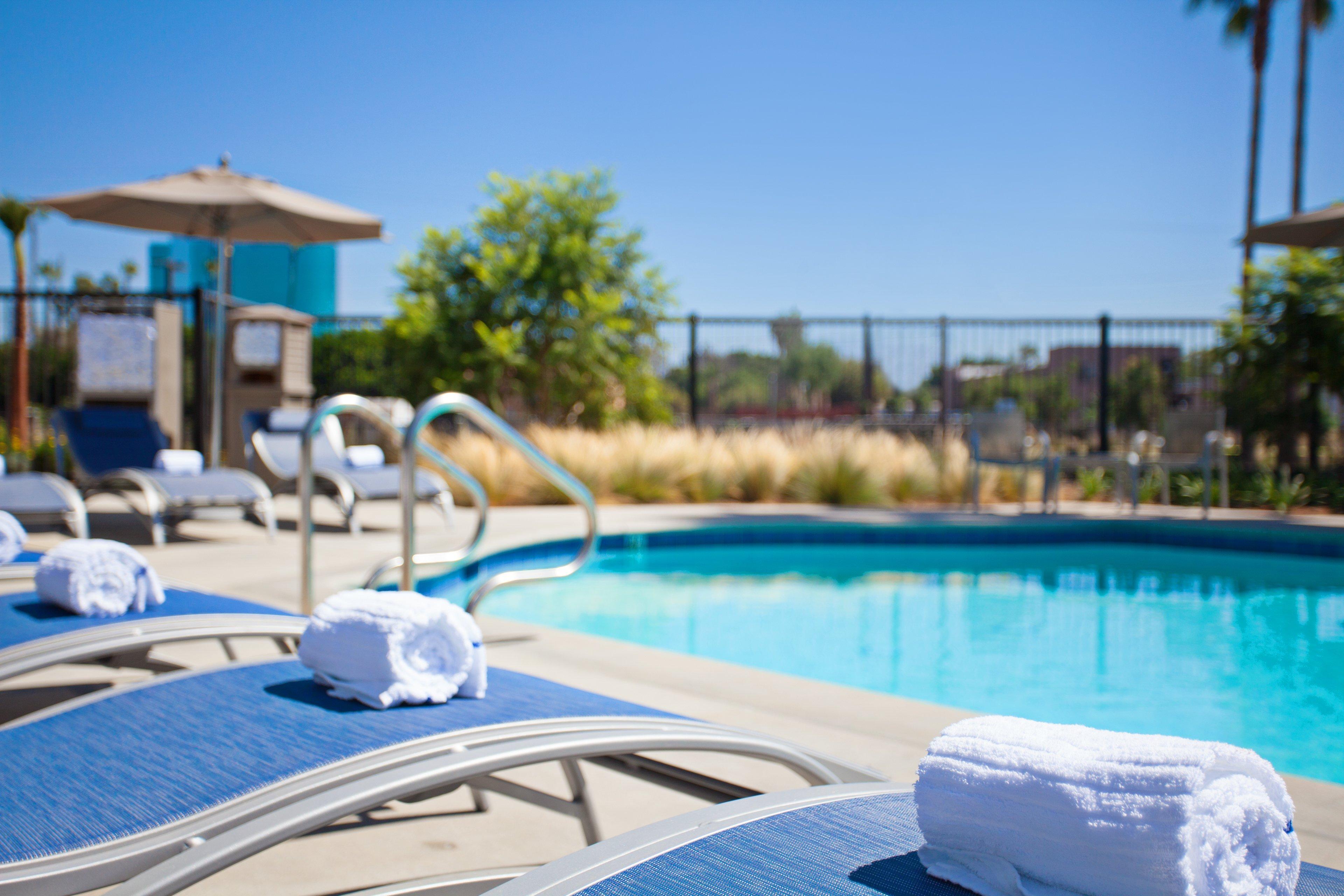 Holiday Inn Express & Suites Santa Ana - Orange County By Ihg Exterior foto