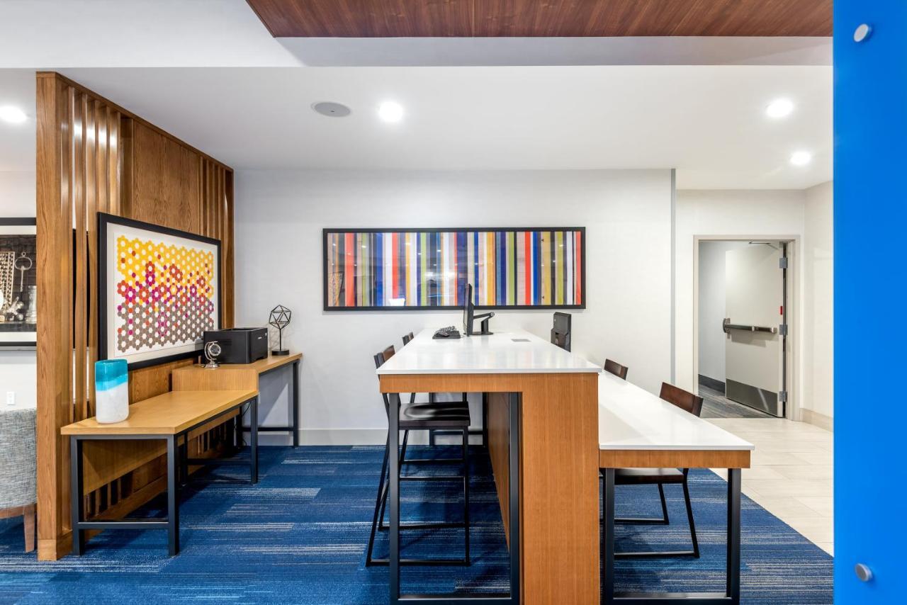 Holiday Inn Express & Suites Santa Ana - Orange County By Ihg Exterior foto